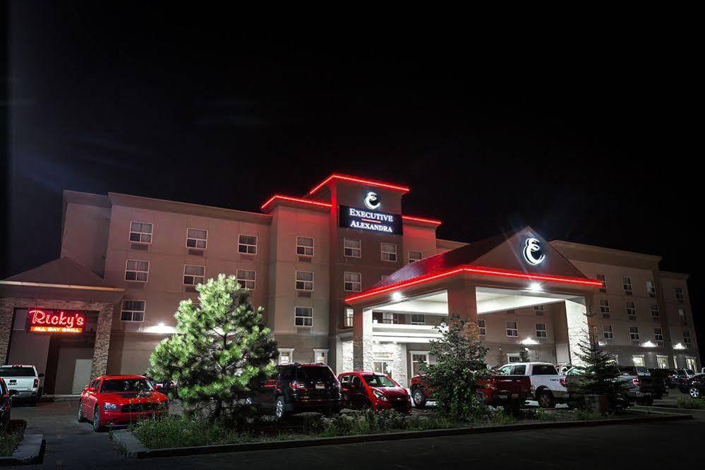 לדוק Days Inn & Suites By Wyndham Edmonton Airport מראה חיצוני תמונה
